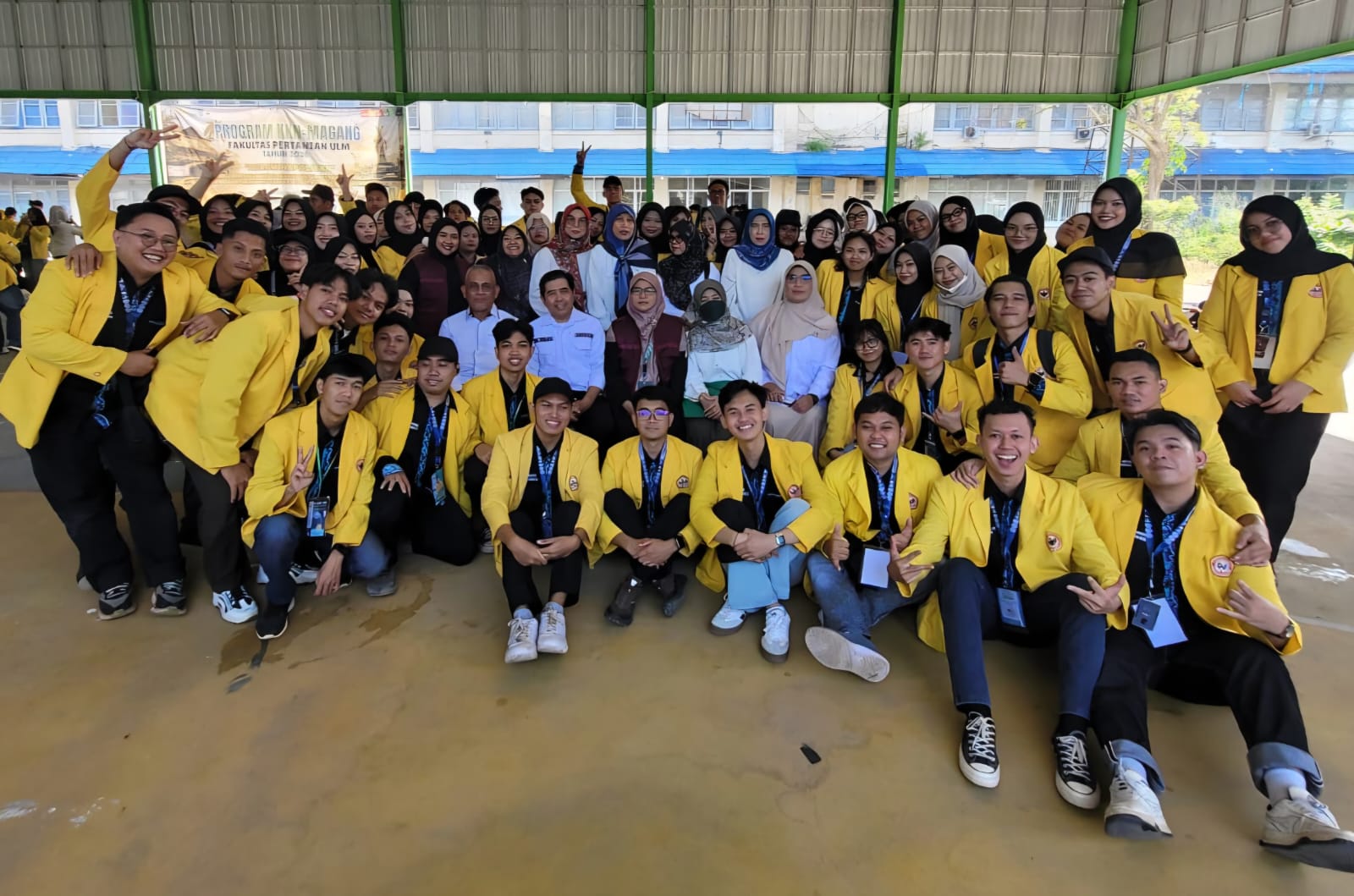 Foto pelepasan KKN/Magang